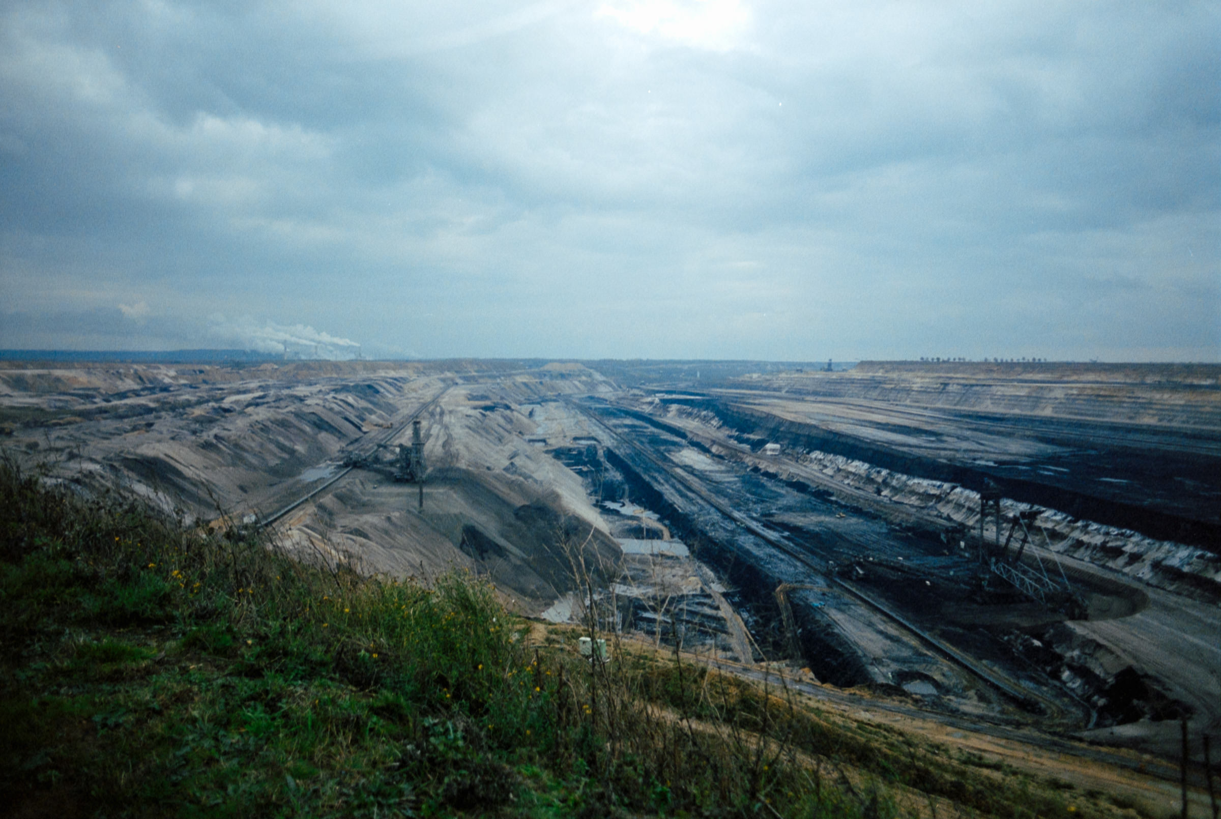 AHP film 2004 11 002 sc240828 img02 NLP